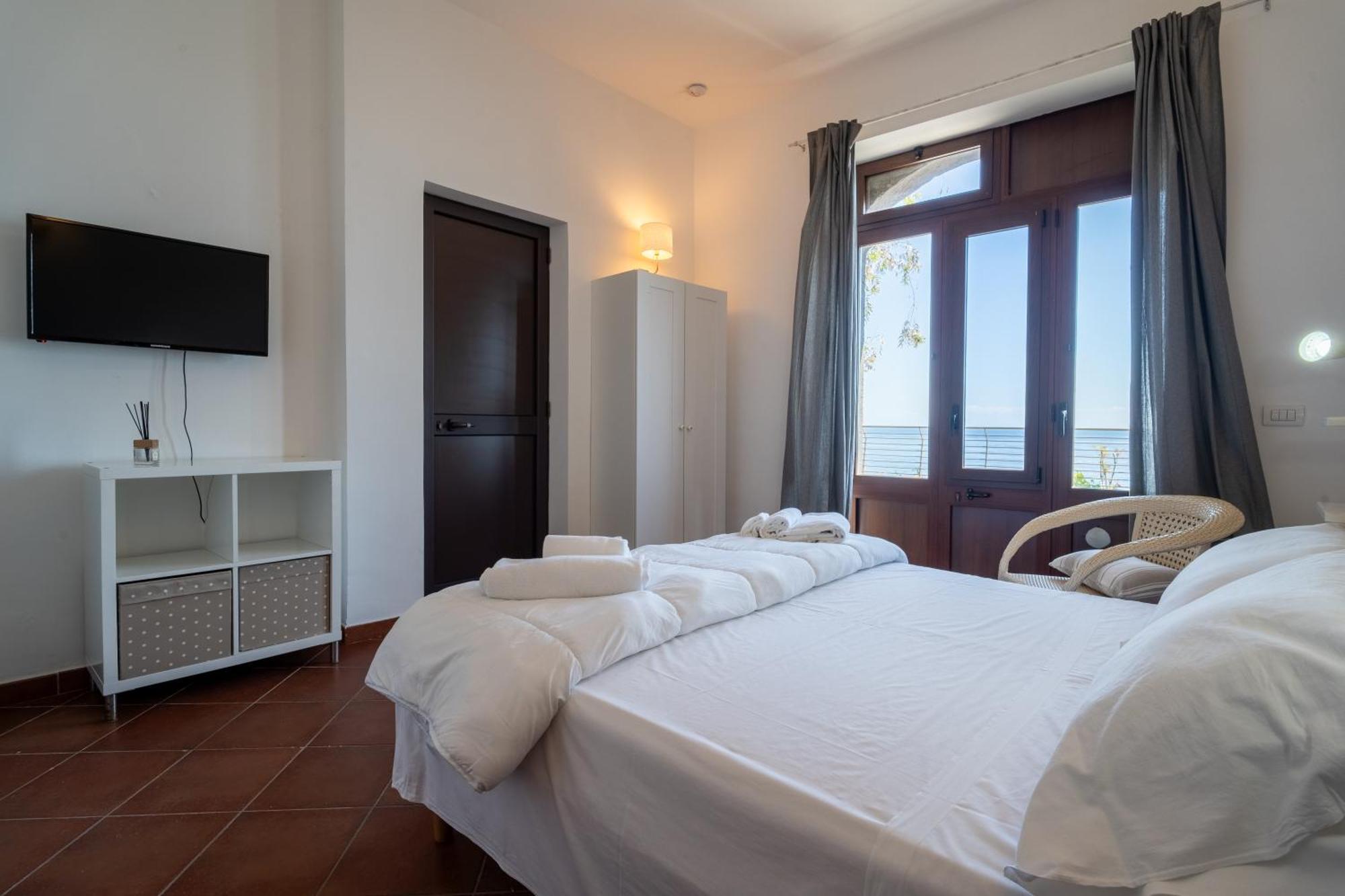 Casa Scala Hotel Acireale Bagian luar foto